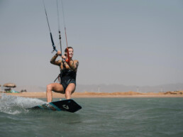 El Gouna Primesurf Makani Beach Club Kurse Kite lernen Kiten lernen